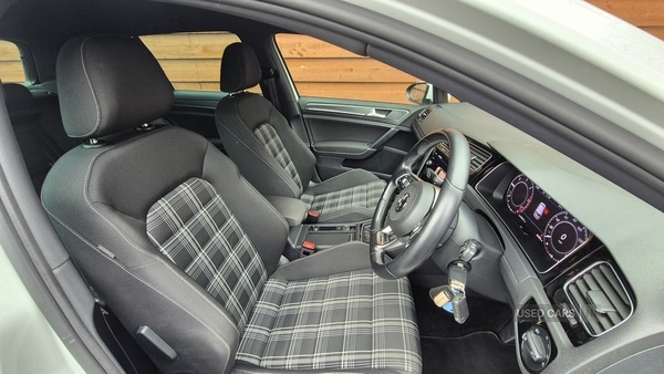 Used Volkswagen Golf 2018 for sale - 76539309: Photo 19