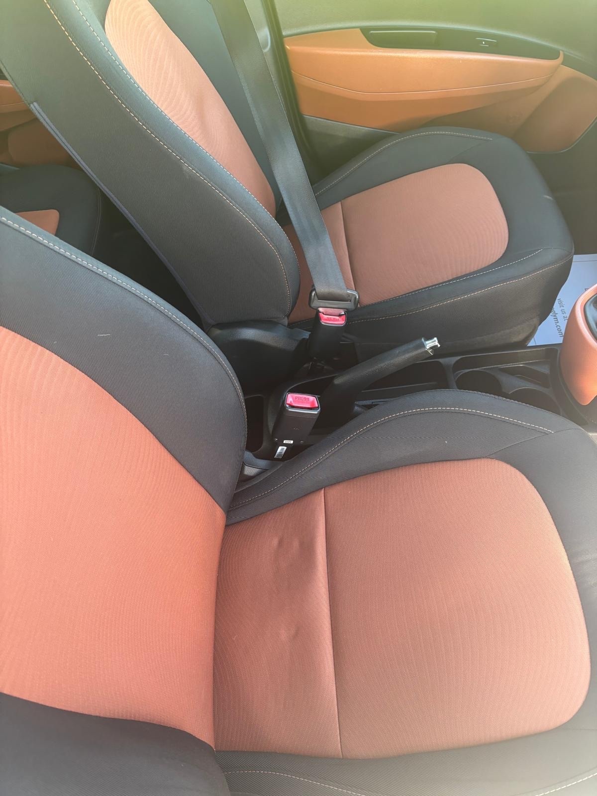 Used Hyundai i10 2014 for sale - 76892625: Photo 5