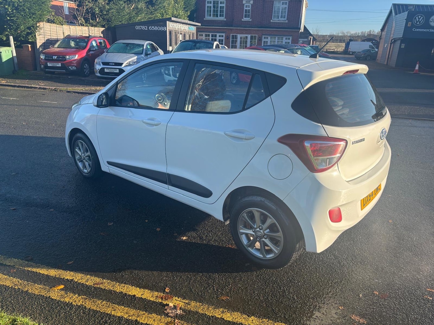 Used Hyundai i10 2014 for sale - 76892625: Photo 9