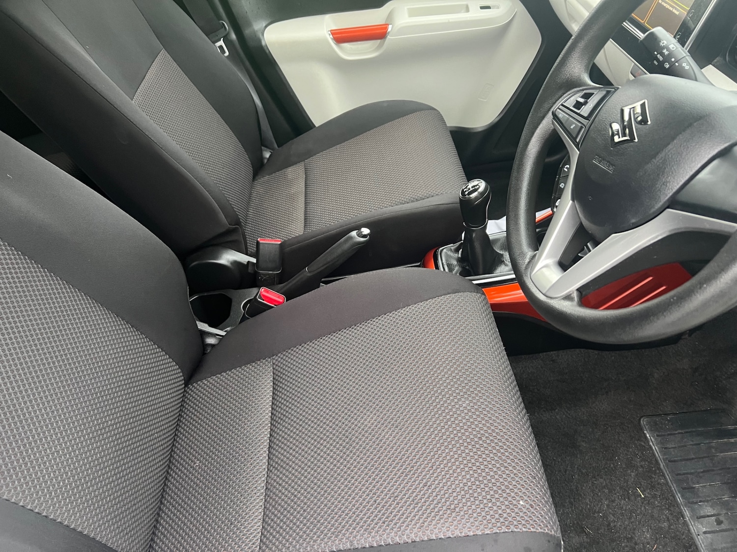 Used Suzuki Ignis 2018 for sale - 76977618: Photo 9