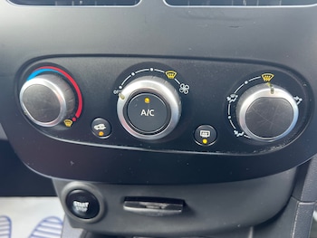 Used Renault Clio 2016 for sale - 78350857: Photo