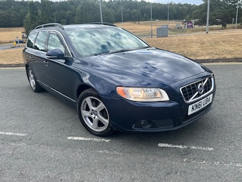 Used Volvo V70 2011 for sale - 79184561: Photo