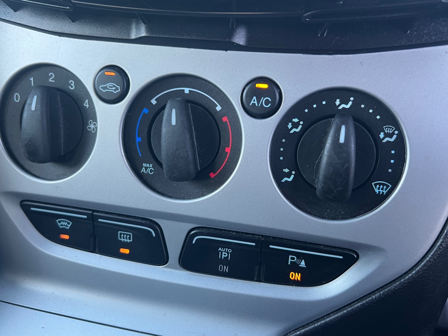 Used Ford Focus 2013 for sale - 76931414: Photo 19