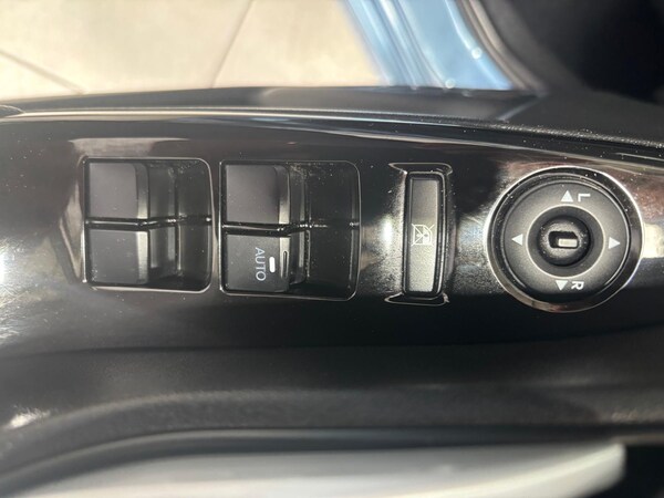 Used Hyundai Ix20 2012 for sale - 75170175: Photo 11