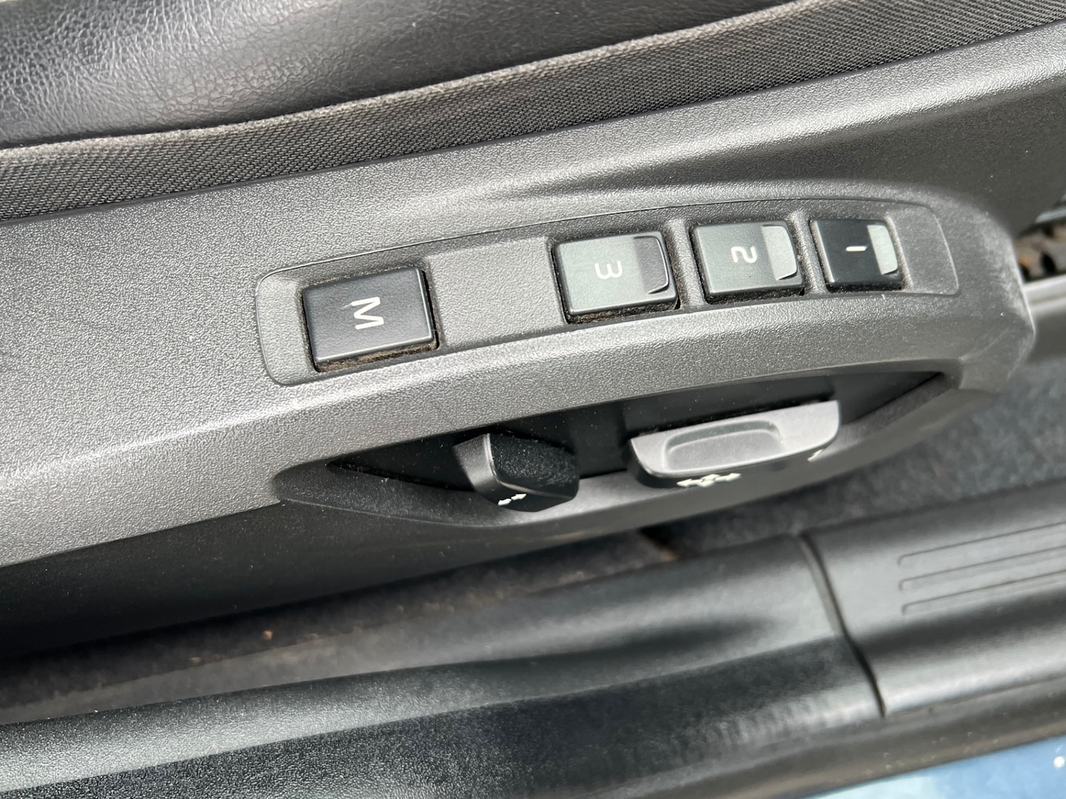 Used Volvo V50 2010 for sale - 77528104: Photo 12