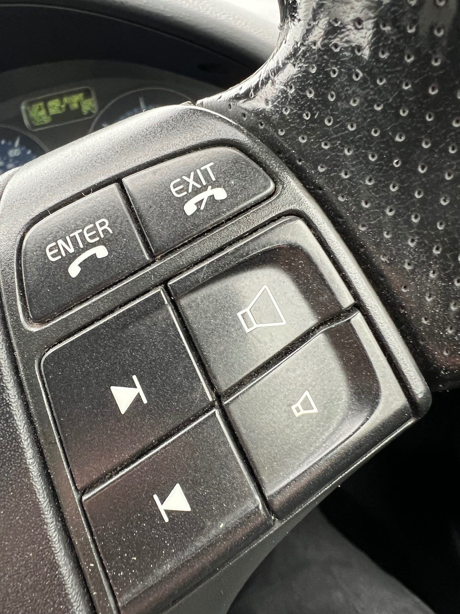 Used Volvo V50 2010 for sale - 77528104: Photo 21