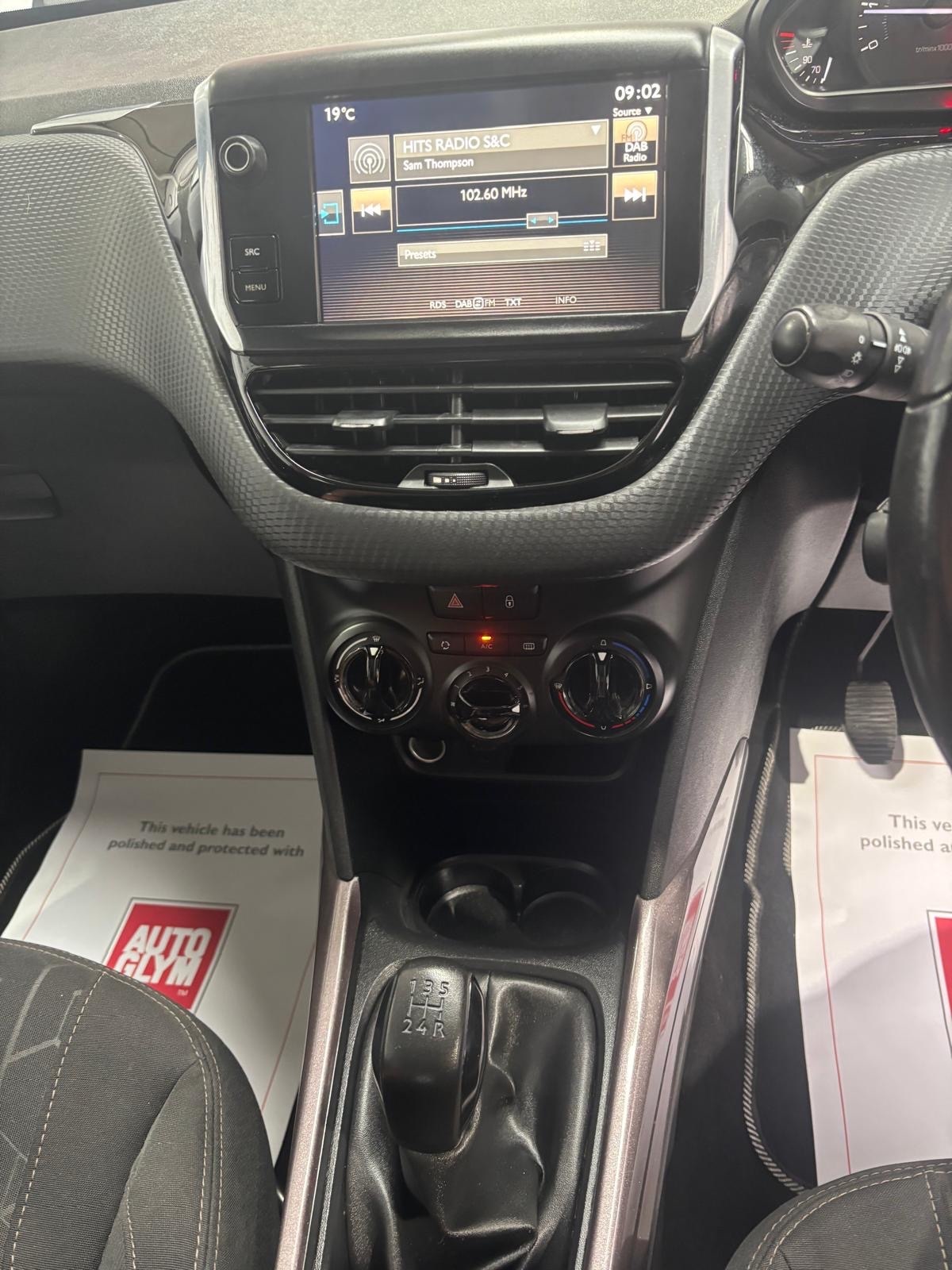 Used Peugeot 2008 2016 for sale - 76894919: Photo 3