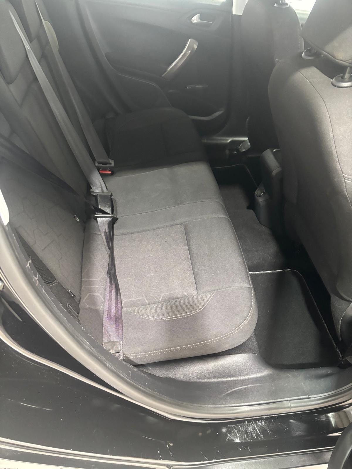 Used Peugeot 2008 2016 for sale - 76894919: Photo 8