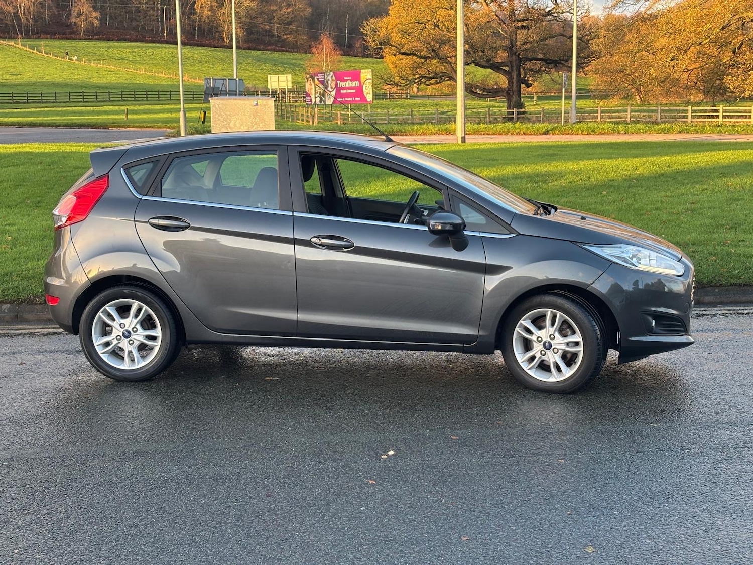 Used Ford Fiesta 2015 for sale - 76892214: Photo 1