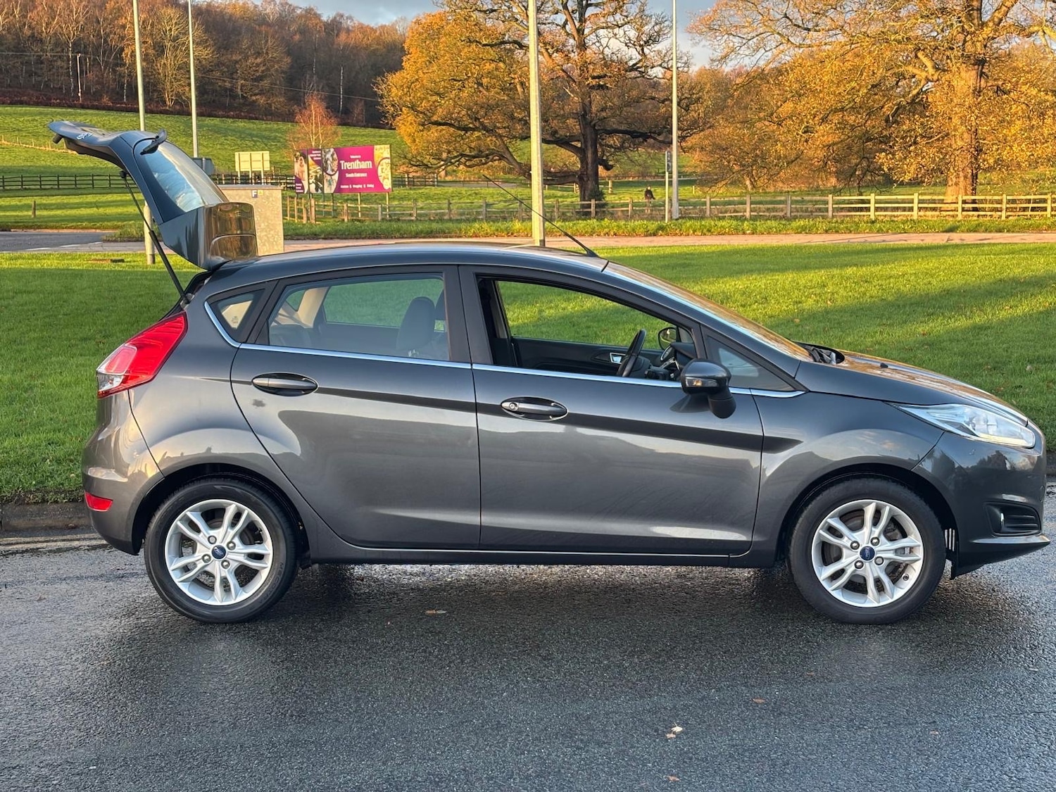 Used Ford Fiesta 2015 for sale - 76892214: Photo 10