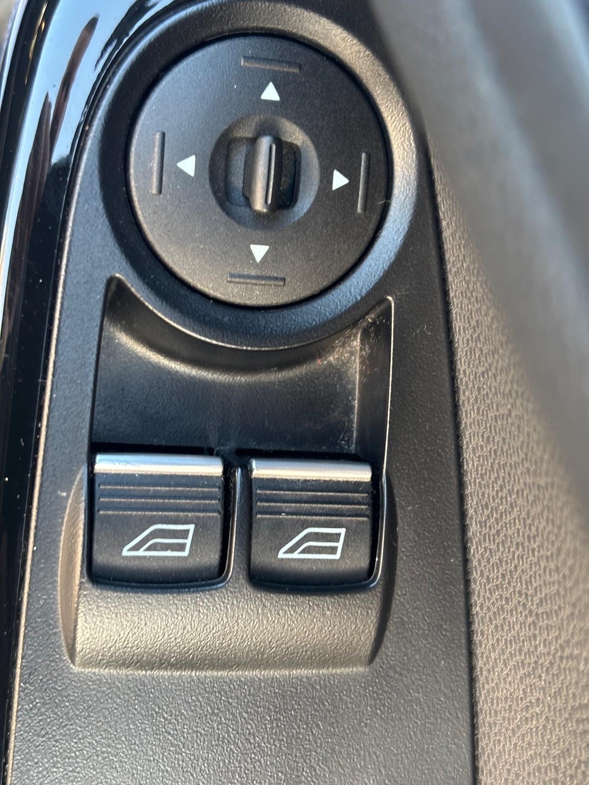 Used Ford Fiesta 2015 for sale - 76892214: Photo 12