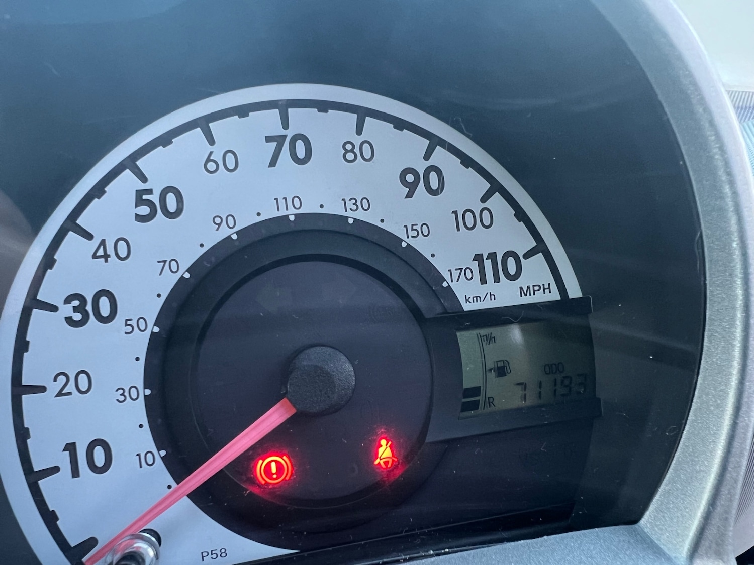 Used Toyota AYGO 2010 for sale - 76921960: Photo 4