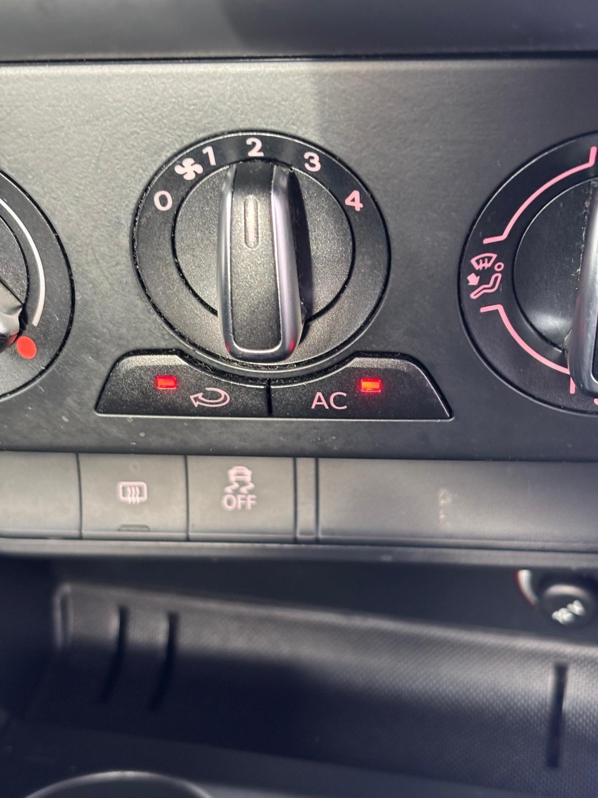 Used Audi A1 2014 for sale - 76958484: Photo 2