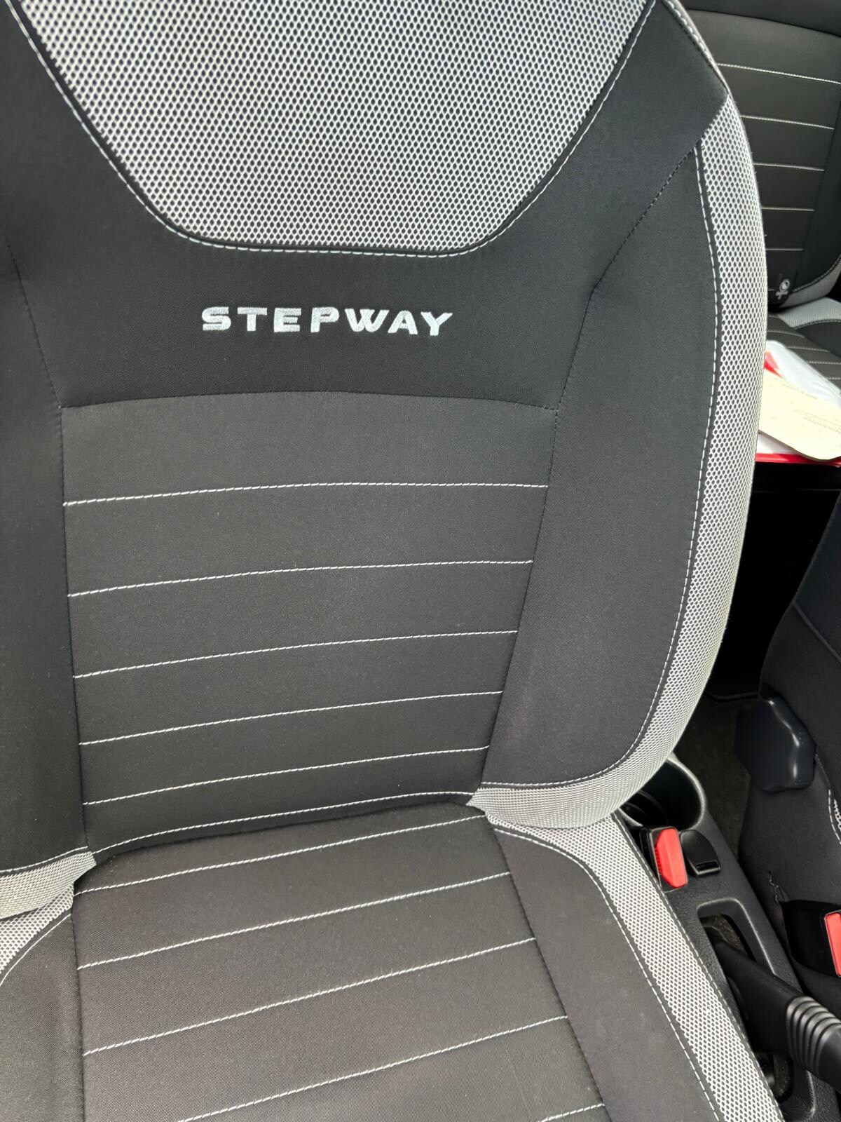 Used Dacia Sandero Stepway 2017 for sale - 77093791: Photo 12