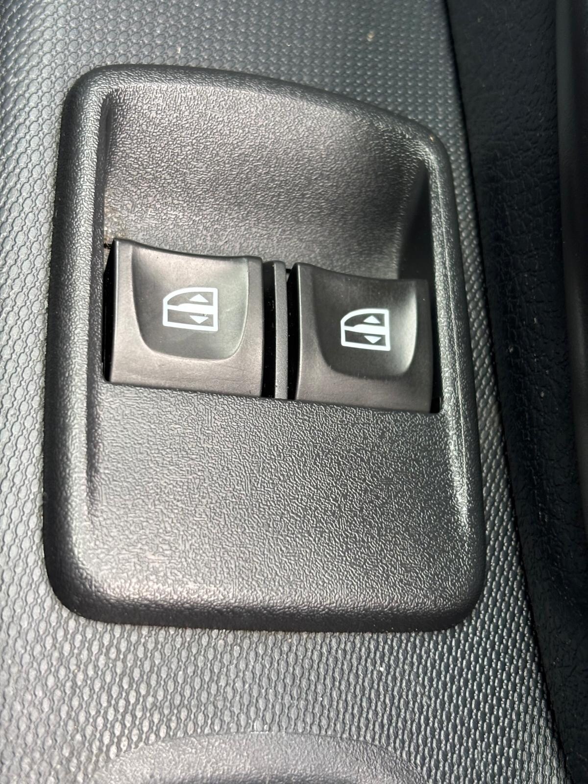 Used Dacia Sandero Stepway 2017 for sale - 77093791: Photo 7