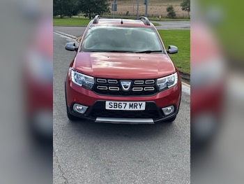 Used Dacia Sandero Stepway 2017 for sale - 76895022: Photo