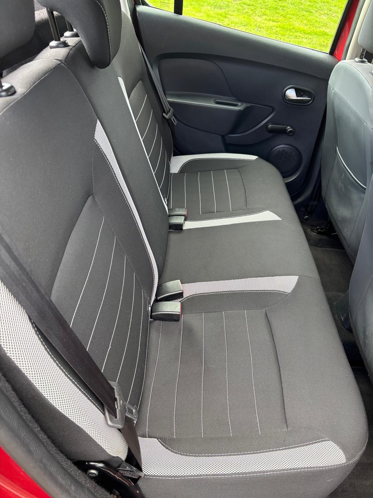 Used Dacia Sandero Stepway 2017 for sale - 76895022: Photo 6