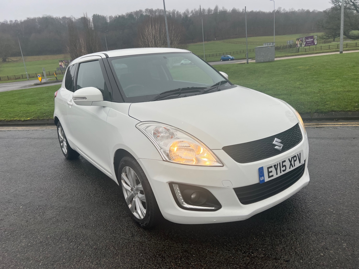 Used Suzuki Swift 2015 for sale - 77141025: Photo 4