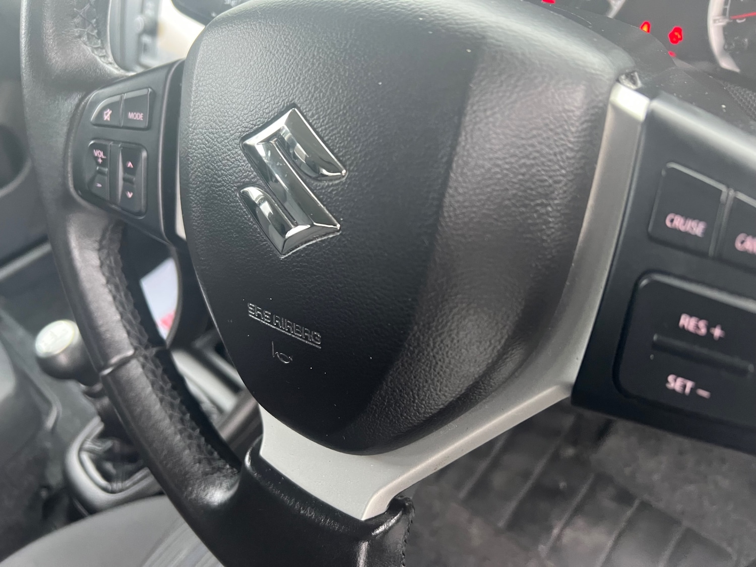 Used Suzuki Swift 2015 for sale - 77141025: Photo 9