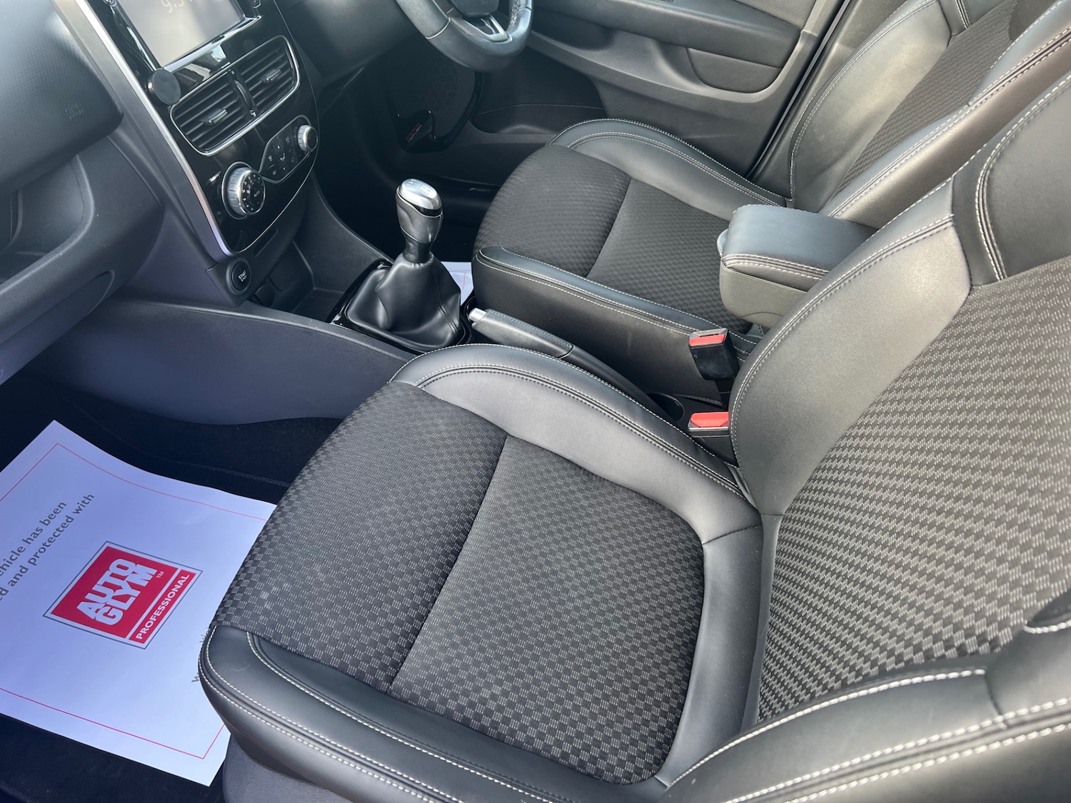 Used Renault Clio 2018 for sale - 77578961: Photo 11