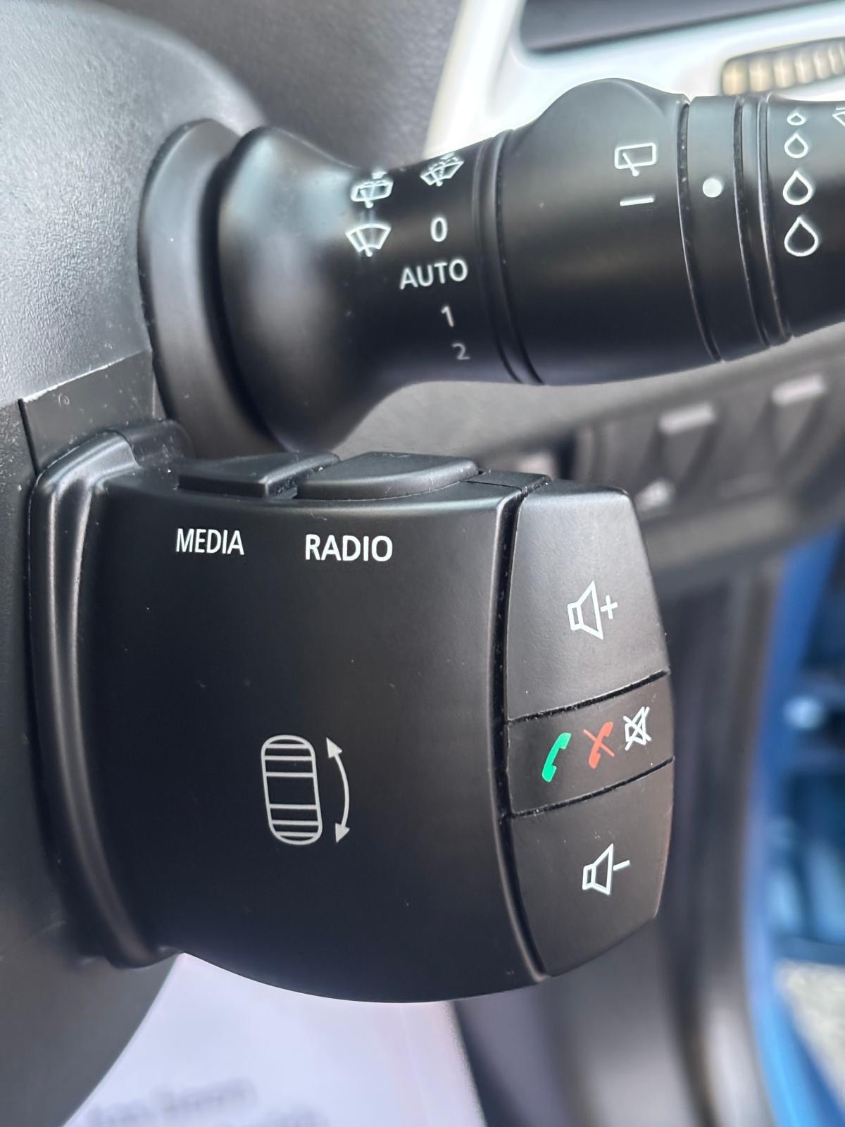 Used Renault Megane 2012 for sale - 76894929: Photo 10