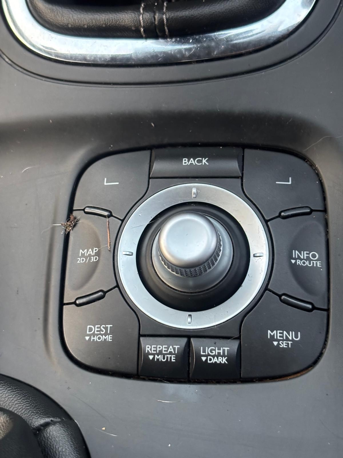 Used Renault Megane 2012 for sale - 76894929: Photo 3