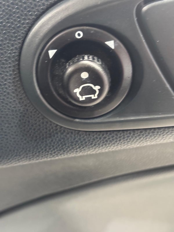 Used Ford Fiesta 2009 for sale - 76280426: Photo 4