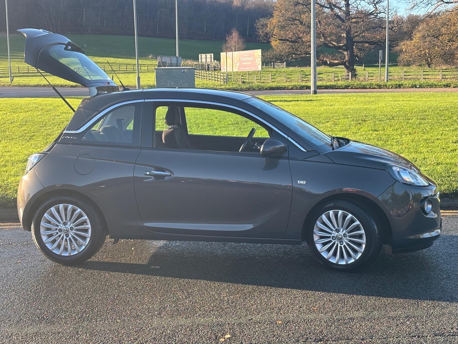 Used Vauxhall ADAM 2015 for sale - 76893080: Photo 1