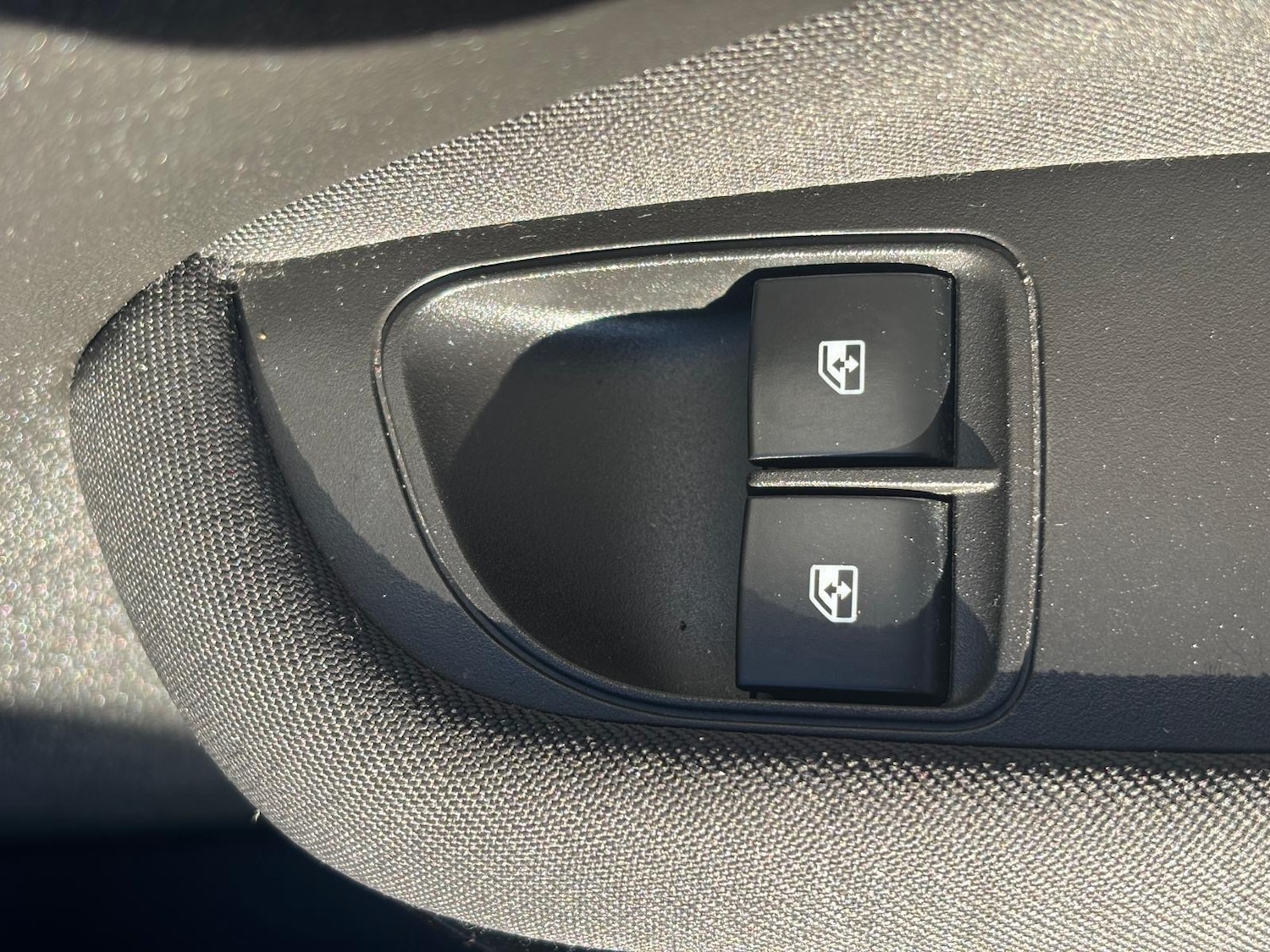 Used Vauxhall ADAM 2015 for sale - 76893080: Photo 16