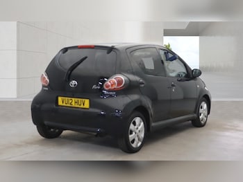 Used Toyota AYGO 2012 for sale - 79476478: Photo