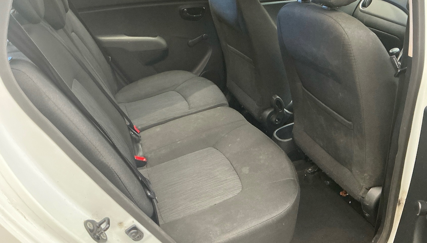 Used Hyundai i10 2013 for sale - 77974677: Photo 8