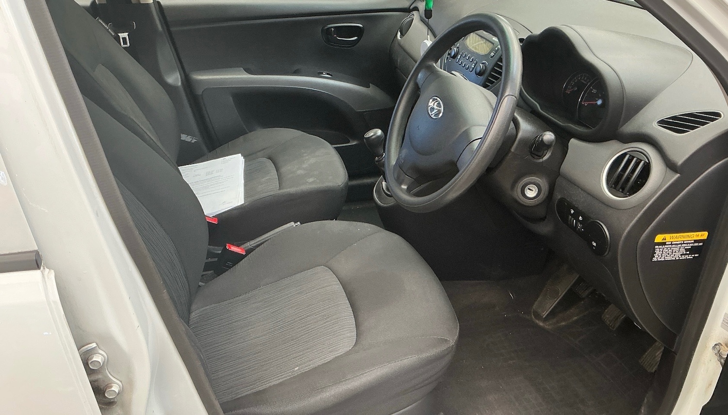 Used Hyundai i10 2013 for sale - 77974677: Photo 9