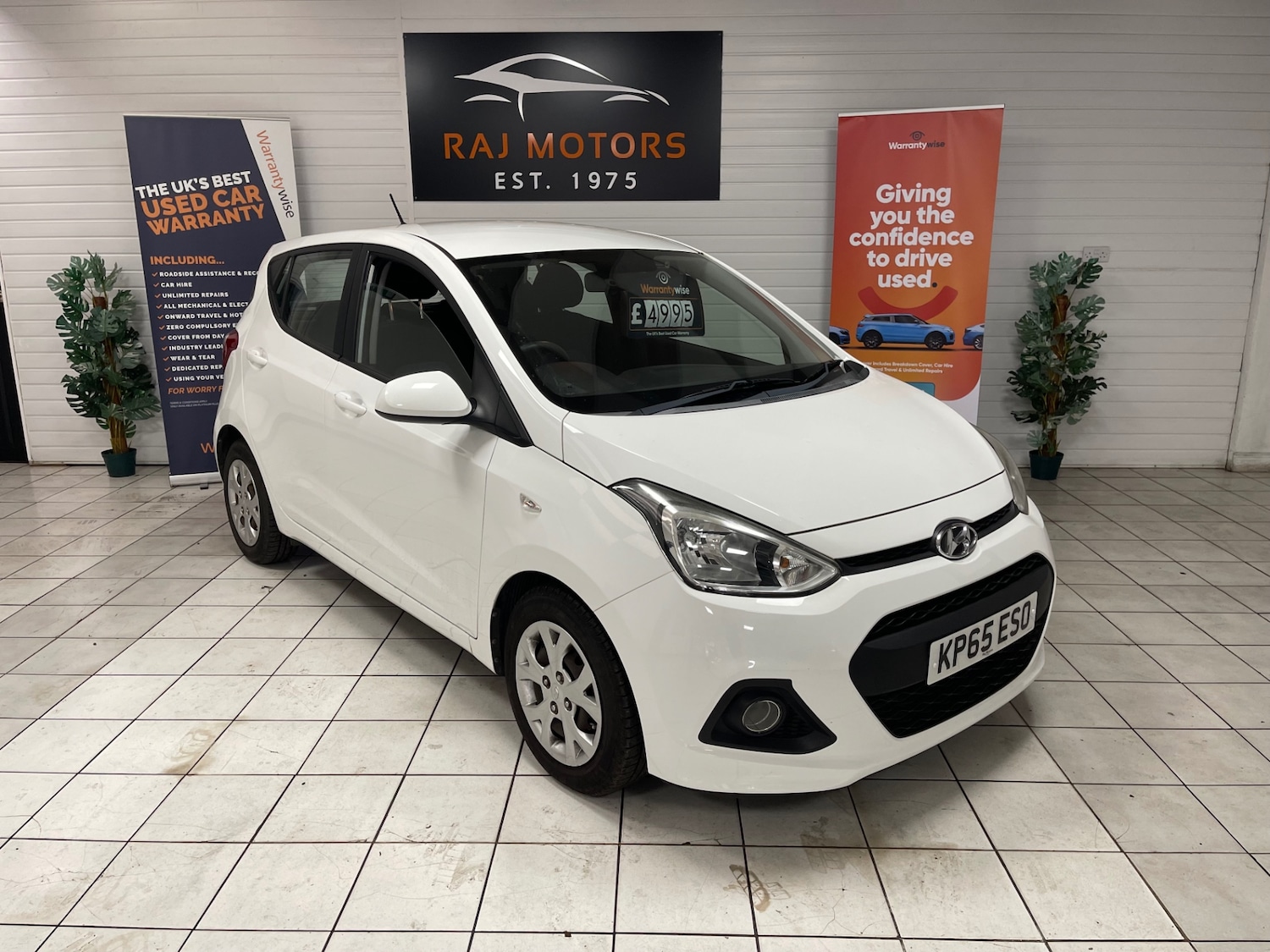 Used Hyundai i10 2015 for sale - 76104810: Photo 3