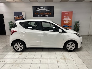 Used Hyundai i10 2015 for sale - 76104810: Photo
