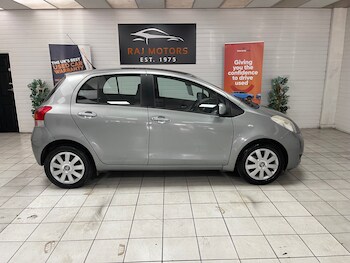 Used Toyota Yaris 2009 for sale - 75951022: Photo
