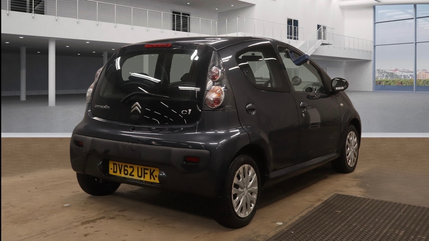 Used Citroen C1 2013 for sale - 77118339: Photo 4