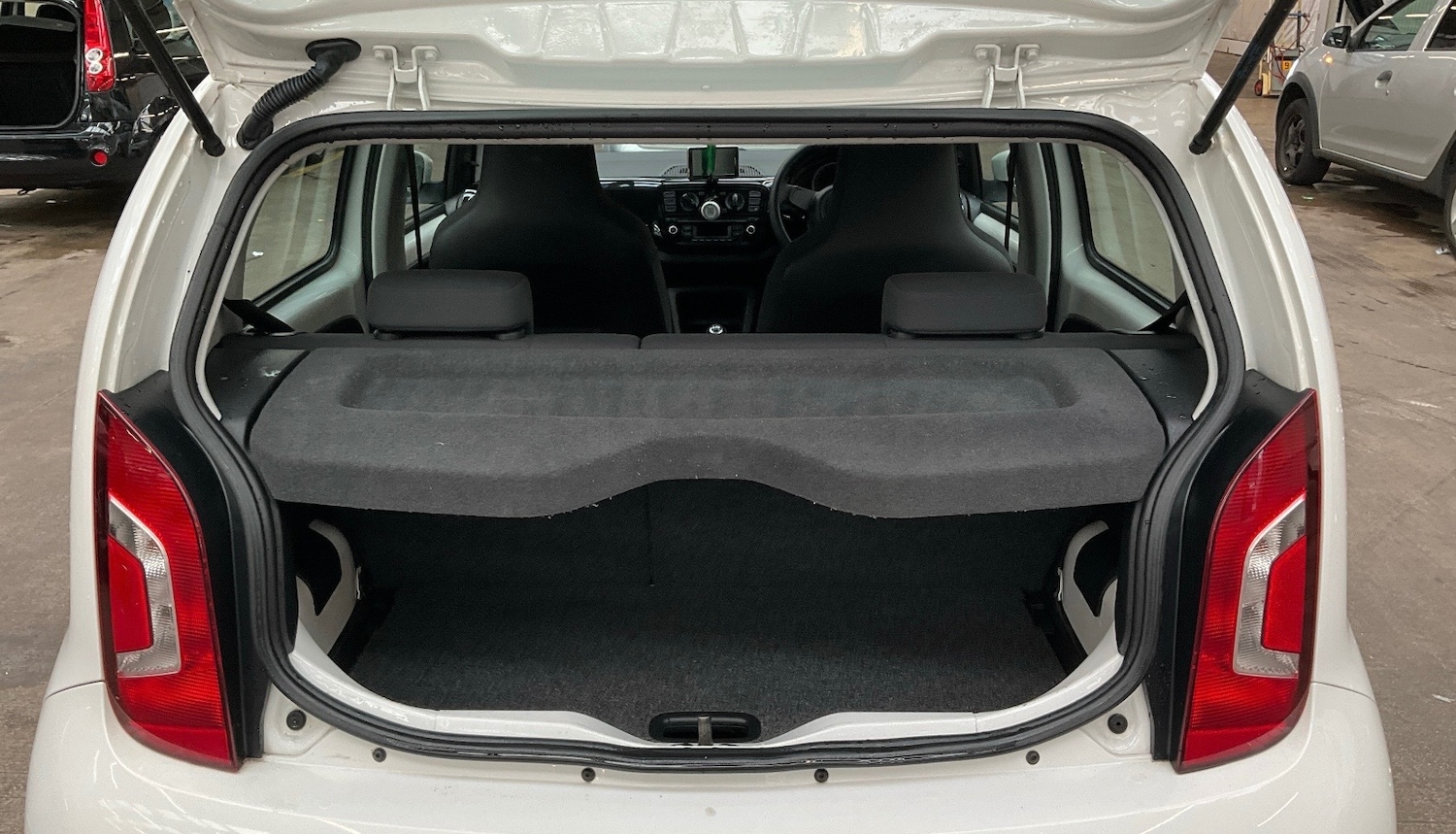 Used Volkswagen up! 2015 for sale - 77781847: Photo 7