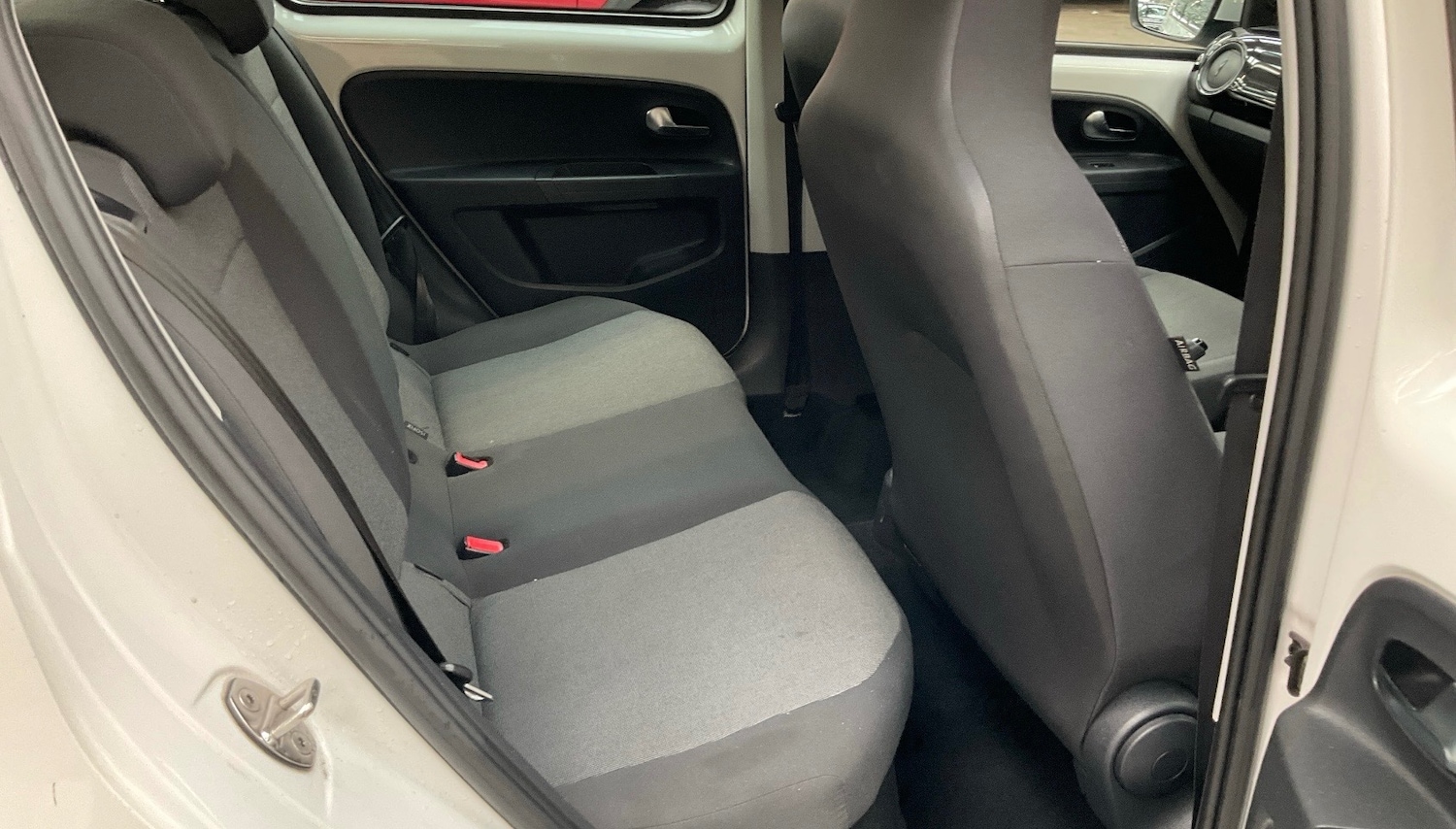 Used Volkswagen up! 2015 for sale - 77781847: Photo 8