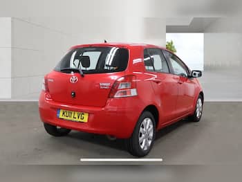 Used Toyota Yaris 2011 for sale - 79617146: Photo