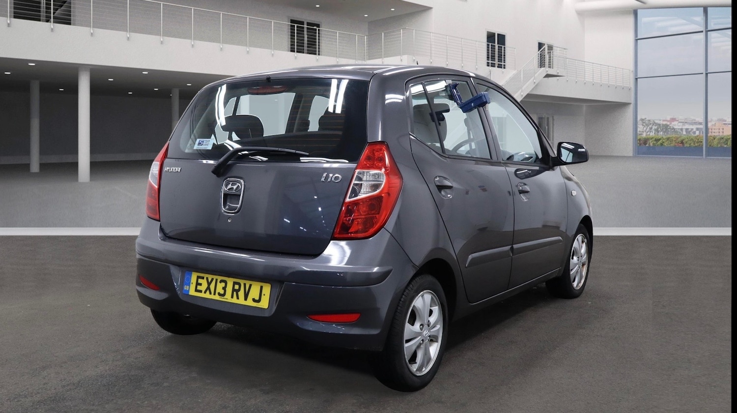 Used Hyundai i10 2013 for sale - 76718757: Photo 4