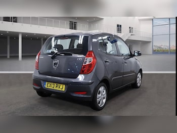 Used Hyundai i10 2013 for sale - 76718757: Photo