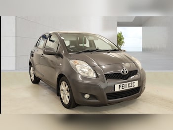 Used Toyota Yaris 2011 for sale - 78577920: Photo
