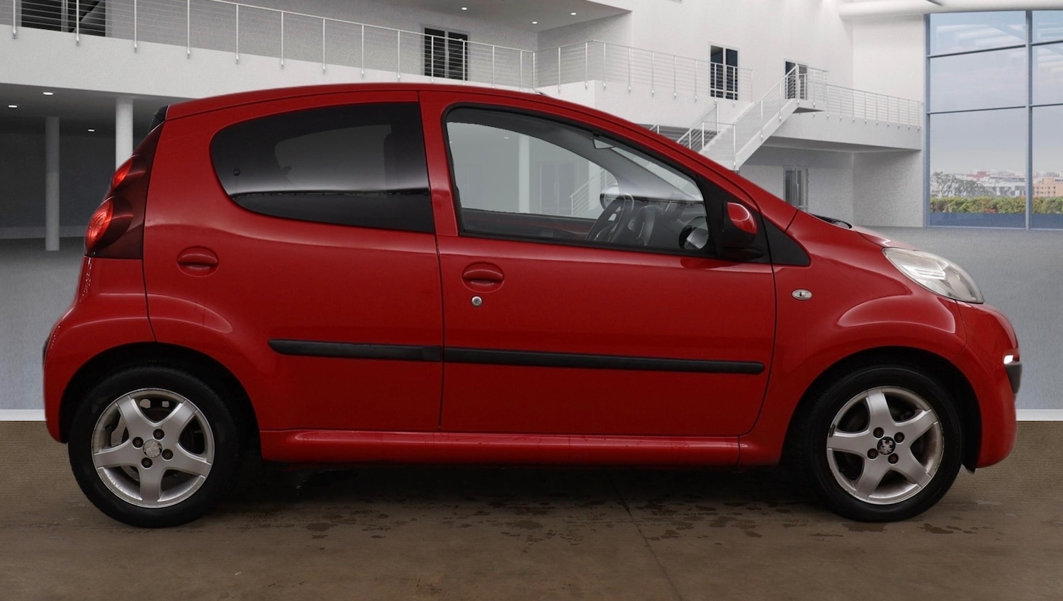 Used Peugeot 107 2013 for sale - 77584979: Photo 5