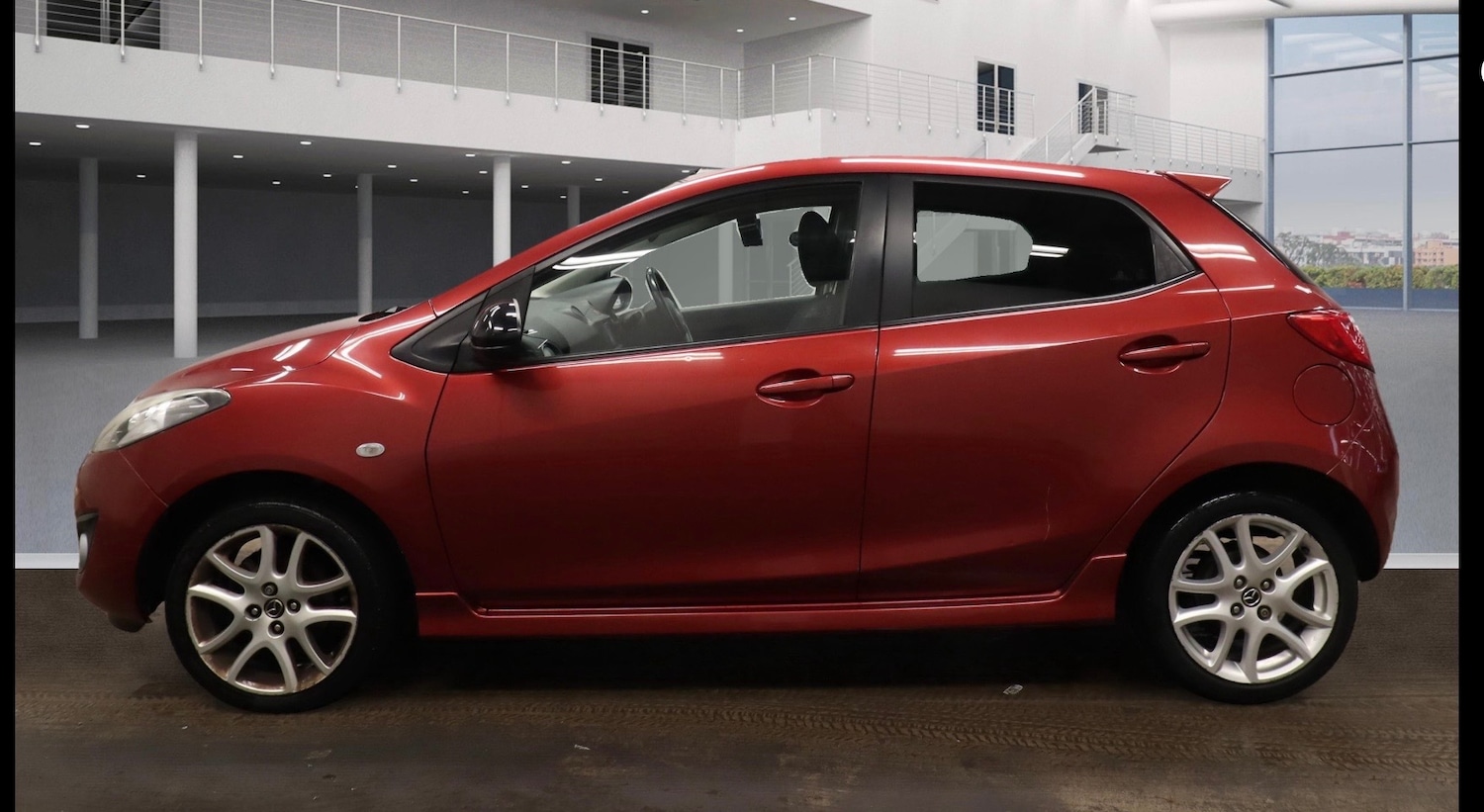 Used Mazda Mazda2 2013 for sale - 76799639: Photo 4