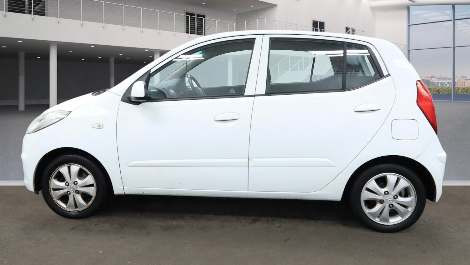 Used Hyundai i10 2012 for sale - 77137547: Photo 6