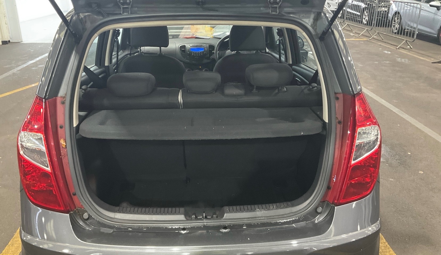 Used Hyundai i10 2014 for sale - 77494995: Photo 7