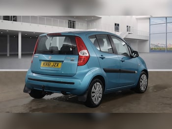 Used Suzuki Splash 2011 for sale - 77227856: Photo