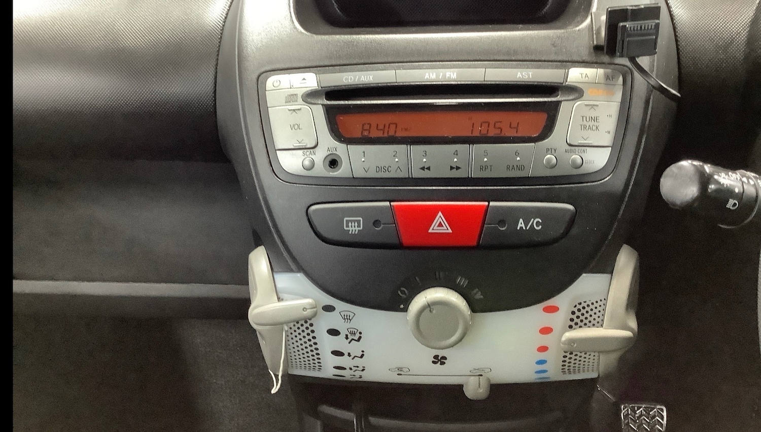 Used Peugeot 107 2012 for sale - 77342249: Photo 10