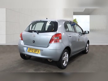 Used Toyota Yaris 2010 for sale - 78925856: Photo