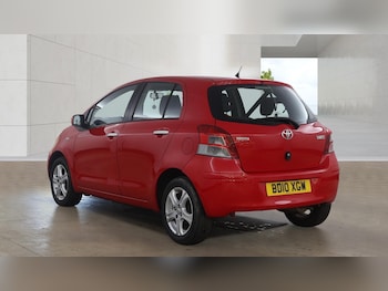 Used Toyota Yaris 2010 for sale - 79523549: Photo